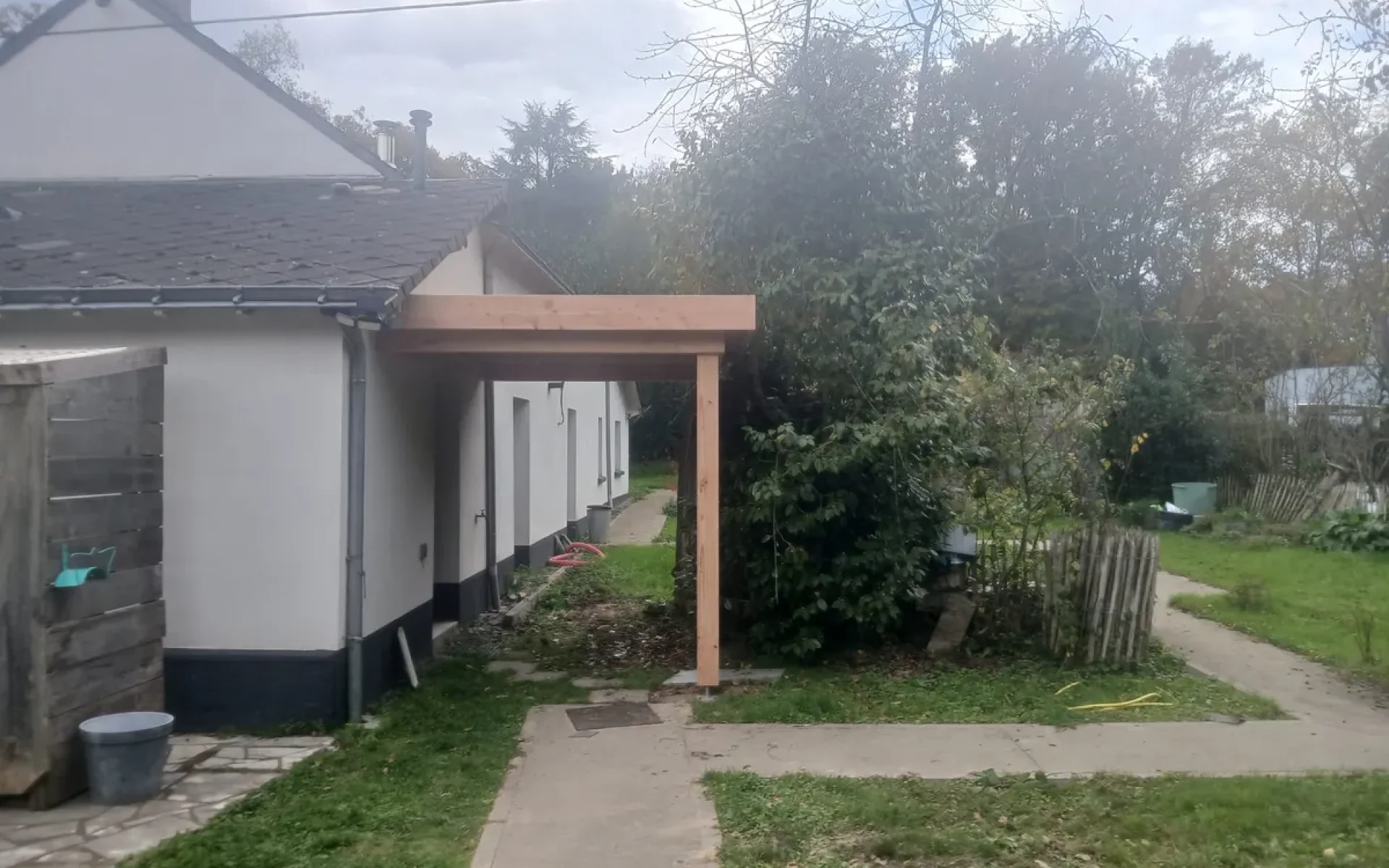 realisation-amenagement-exterieur-simon-charpente-bois-charpentier-vallons-de-l-erdre (3)