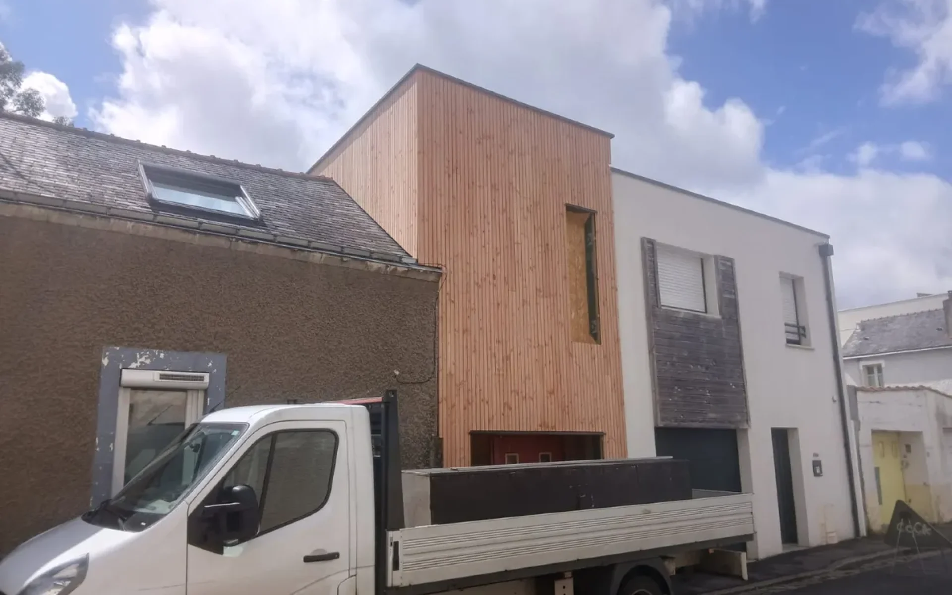 realisation-bardage-ossature-bois-simon-charpente-bois-charpentier-vallons-de-l-erdre (5)